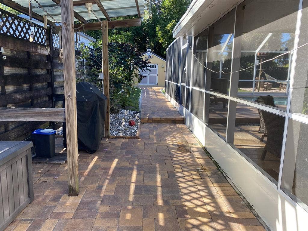 Master bed/bath with pool view