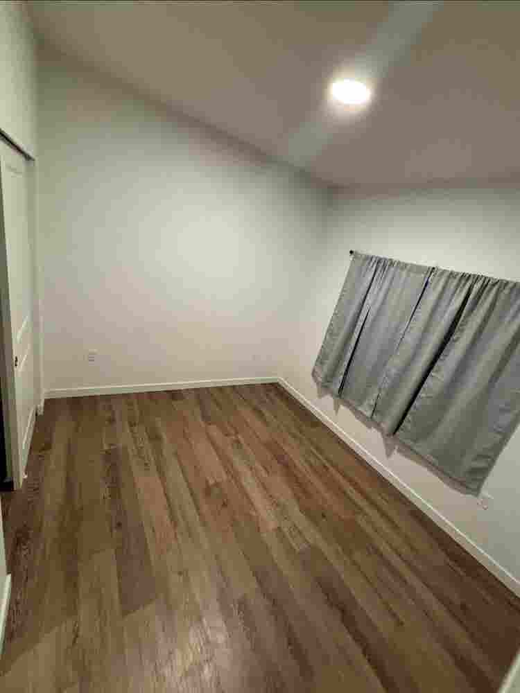 Private room and bathroom for rent