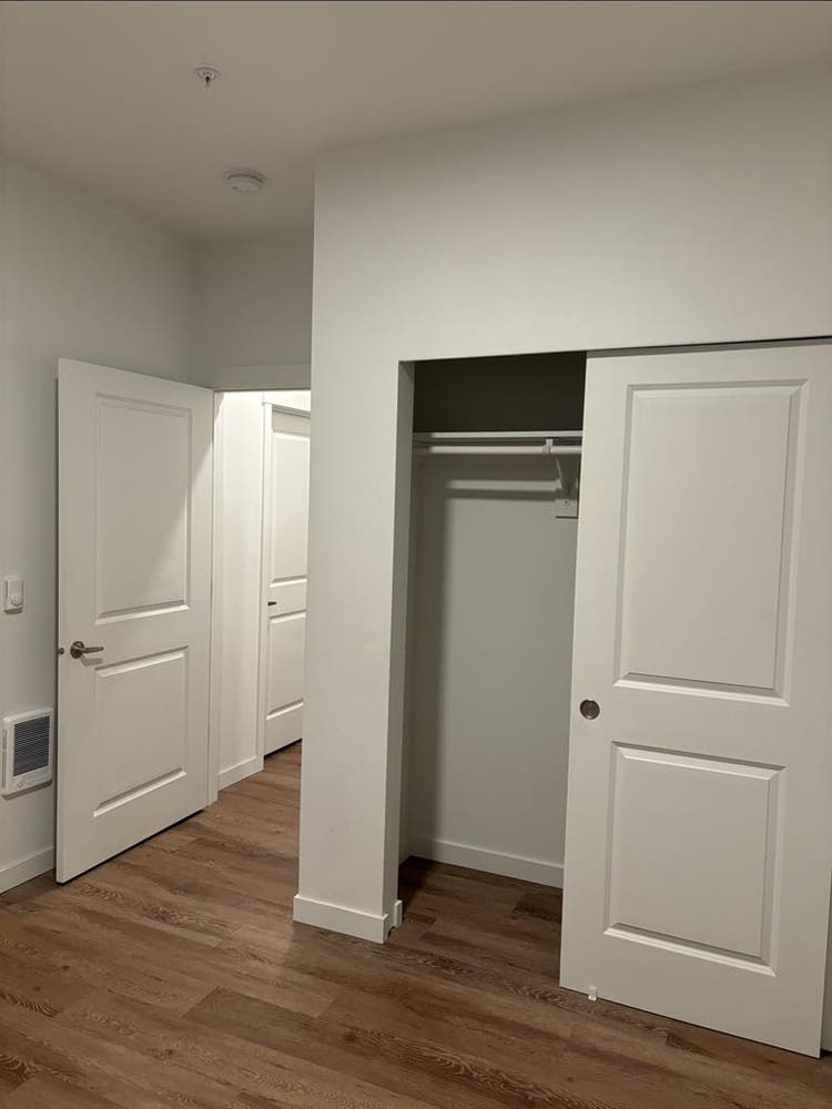 Private room and bathroom for rent
