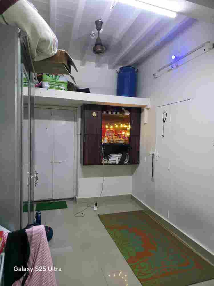 I NEED ROOMMATE IN MUMBAI CENTRAL