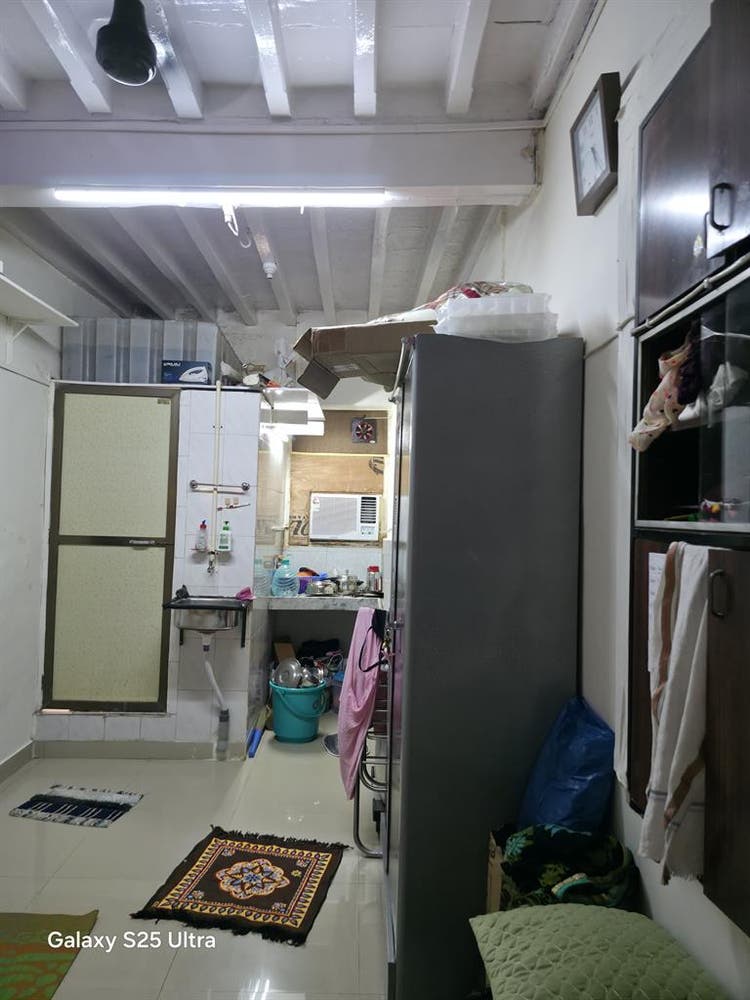 I NEED ROOMMATE IN MUMBAI CENTRAL