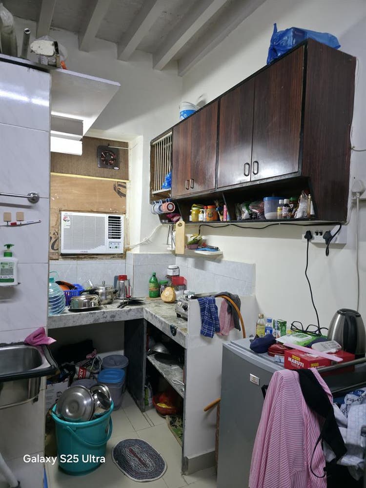 I NEED ROOMMATE IN MUMBAI CENTRAL