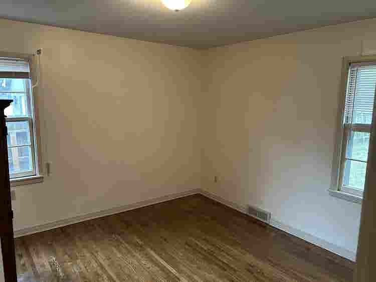 Looking for Roommate