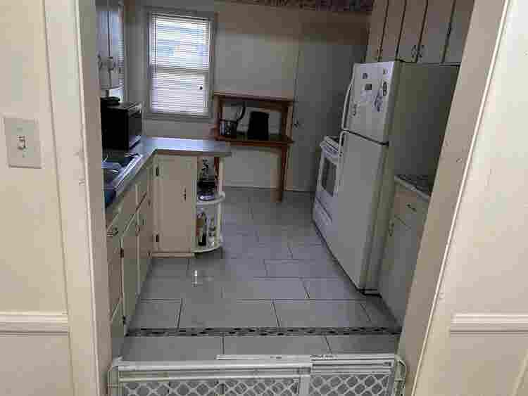 Looking for Roommate