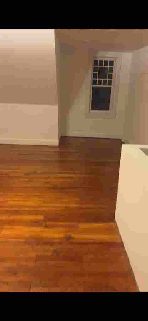 Private 3rd floor studio, Garage