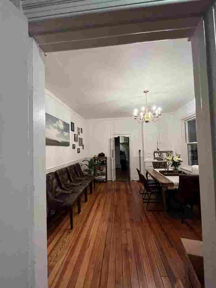 Private 3rd floor studio, Garage