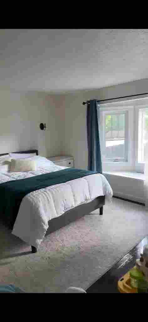 Master room for rent