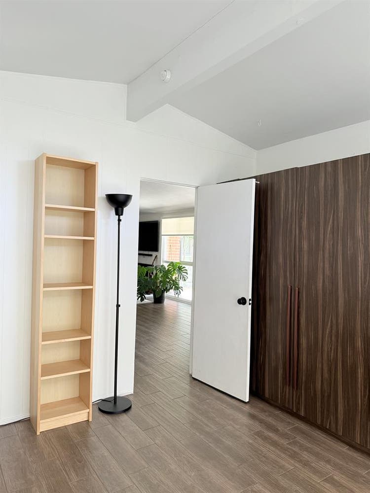 Room available for rent