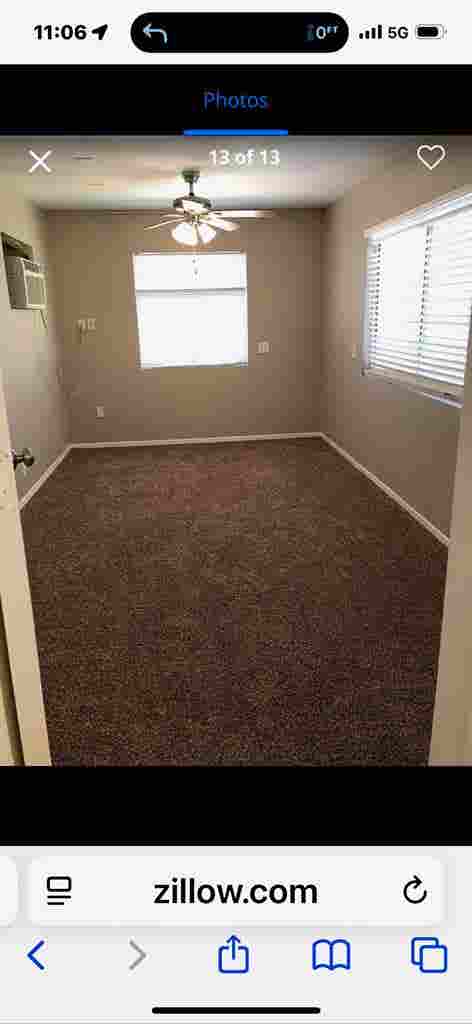 Spacious Chandler Room
