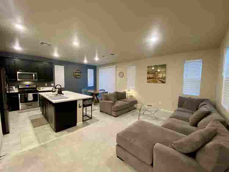 Master bedroom available November