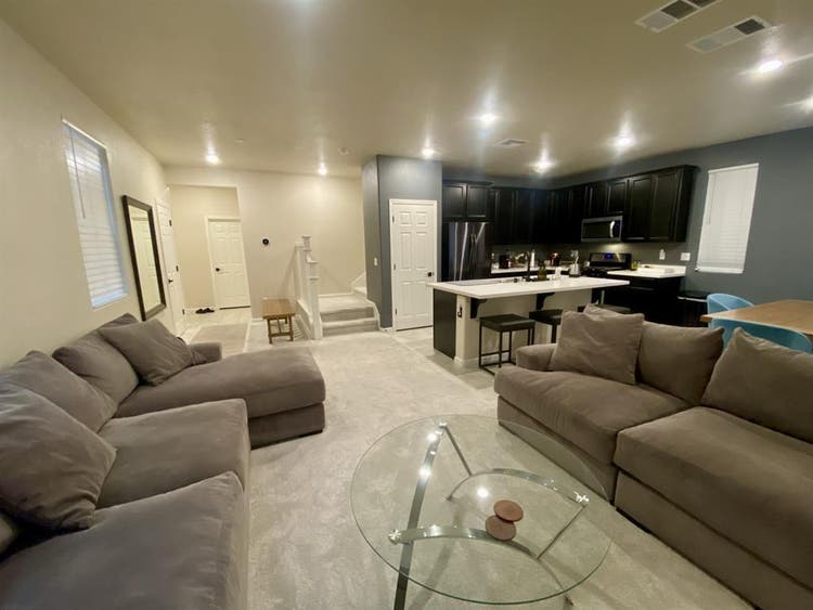 Master bedroom available November