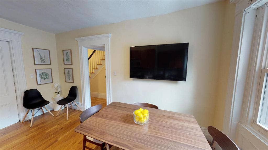 1 BR in Boston