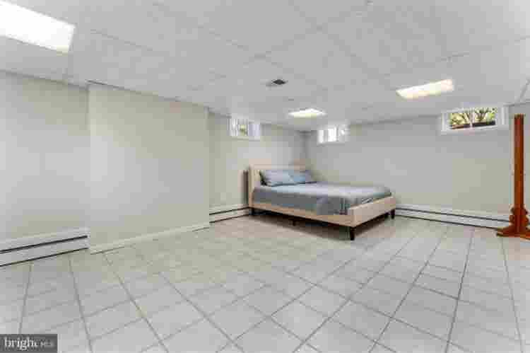 Basement Room with Private Bathroom