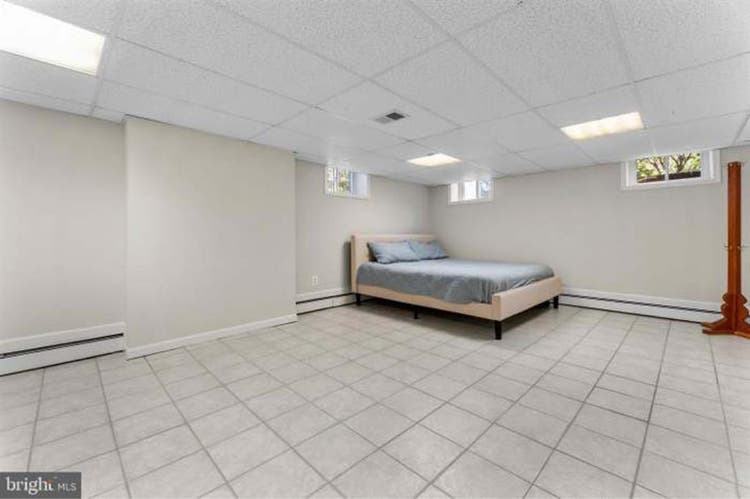 Basement Room with Private Bathroom