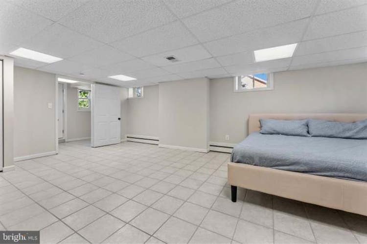 Basement Room with Private Bathroom