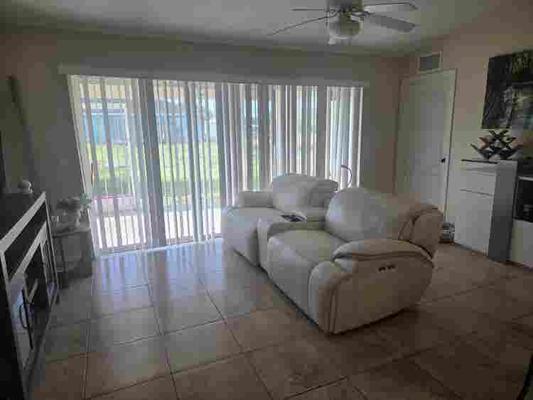 Looking for a roommate