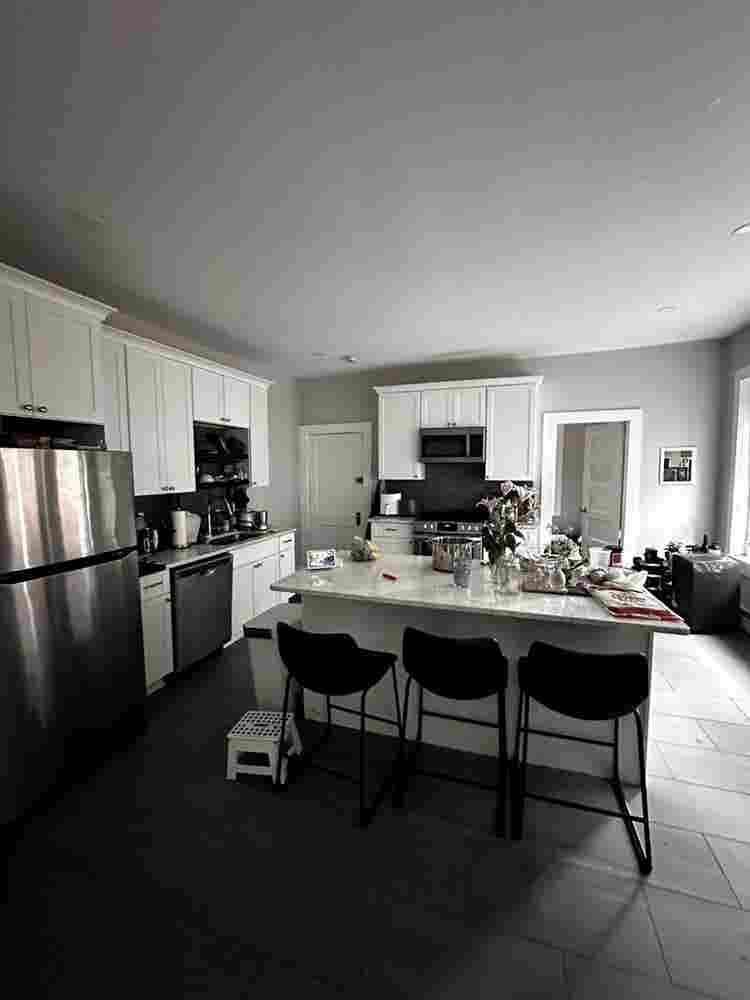 New roommate needed