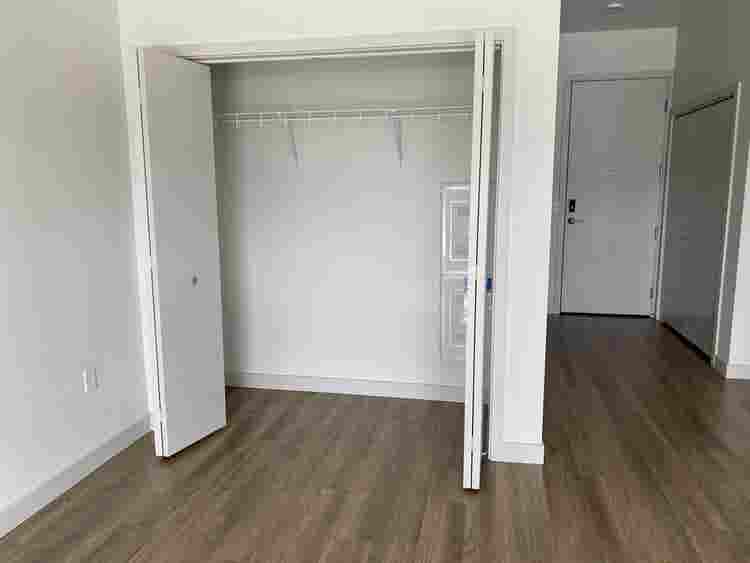 Studio Available Lease Takeover