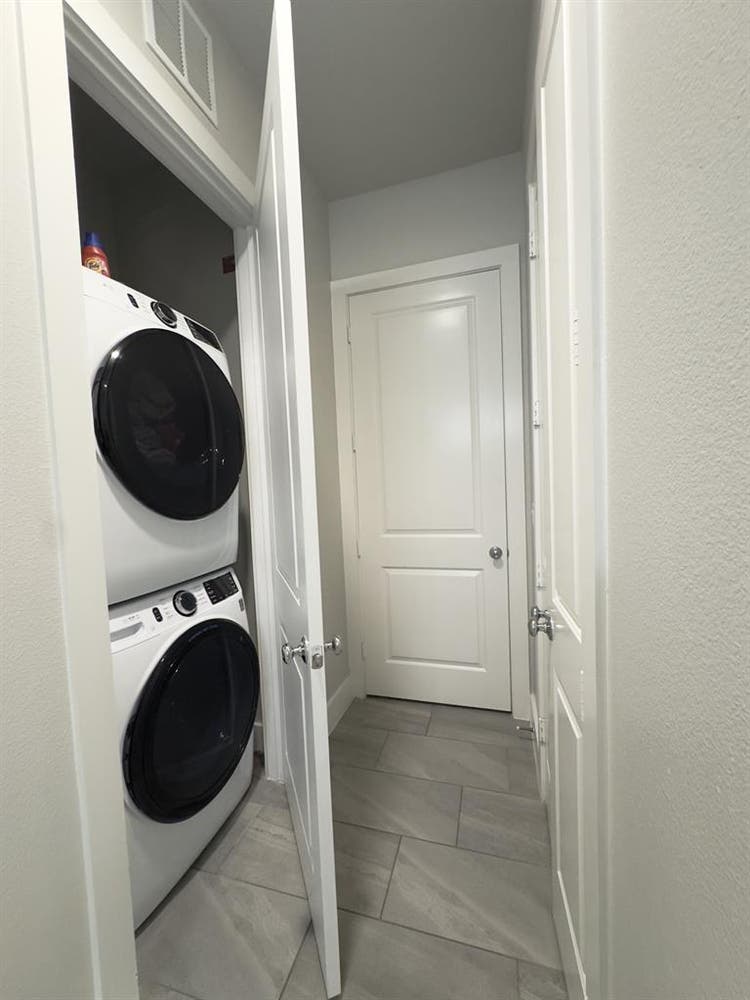 Fully Furnished 1Br Houston Heights