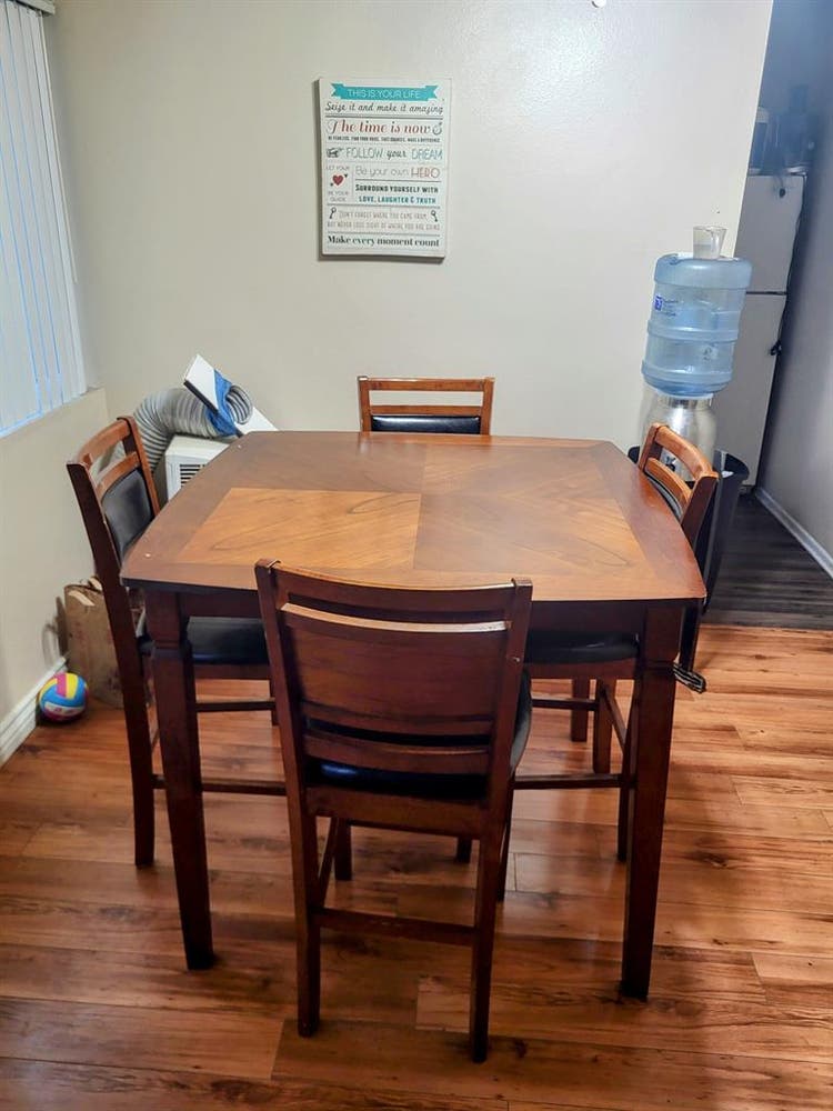 Large master br with attached bat a