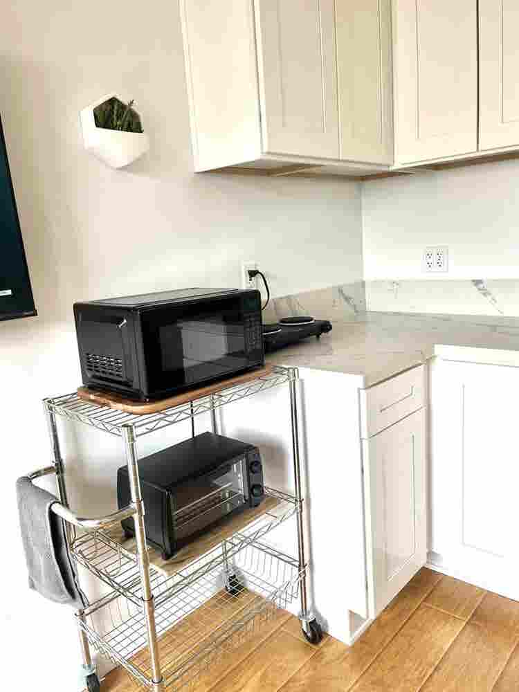 Fully furnished  bad