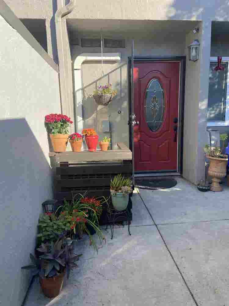 Napa condo - quiet comfort!