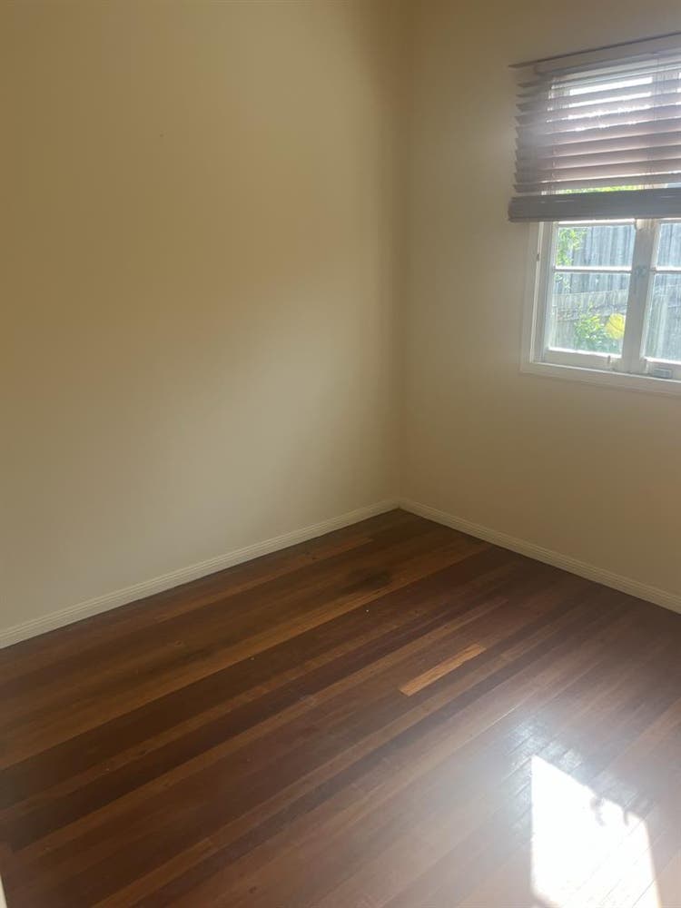 Room available for rent