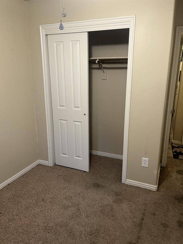 Room for Rent $ Deposit