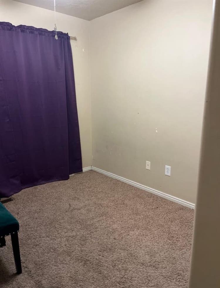 Room for Rent $ Deposit