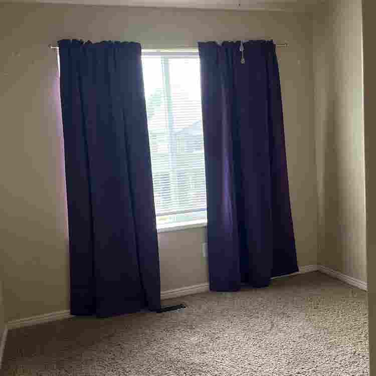 Room for Rent $ Deposit