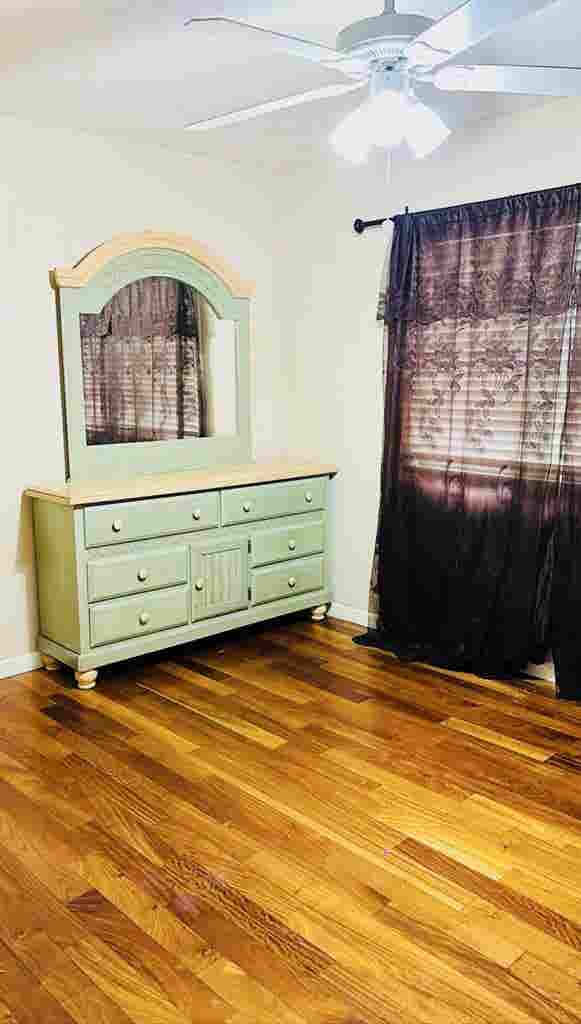Nice room in a great home in Tustin