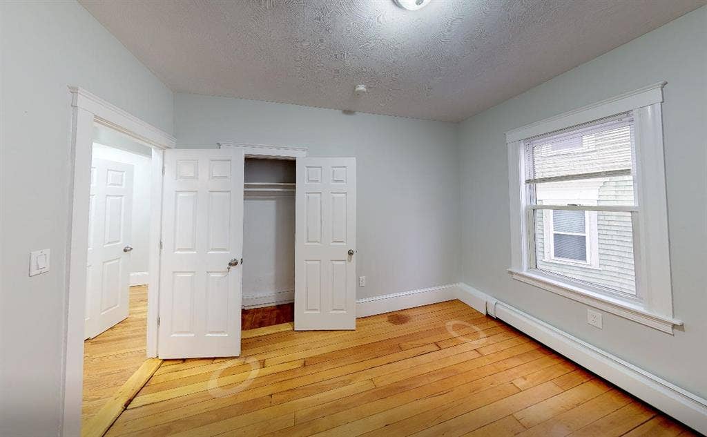 1 BR in Boston