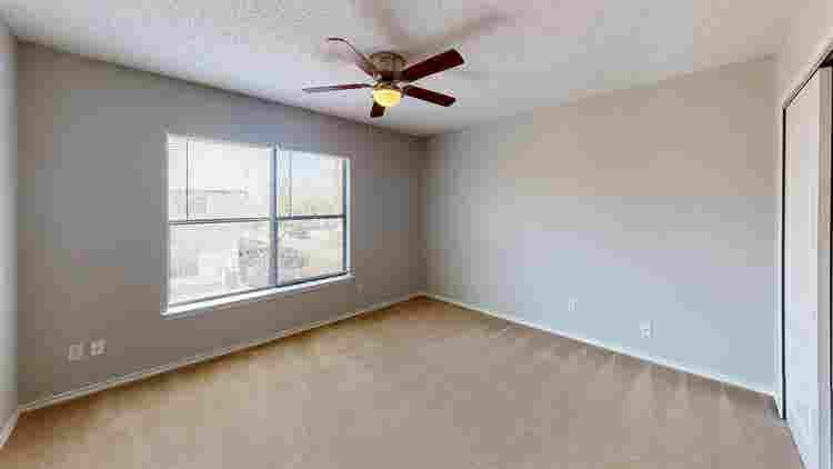 1 BR in Austin