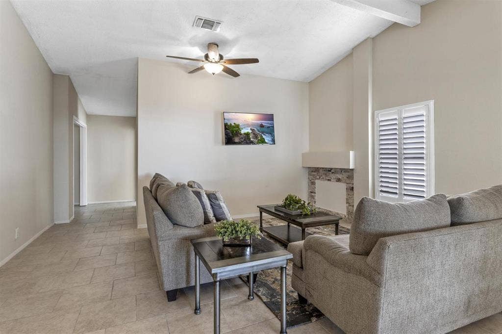 6 BR in San Antonio
