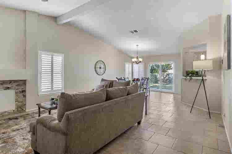 6 BR in San Antonio