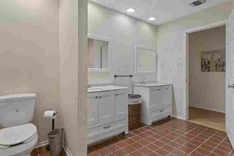 6 BR in San Antonio