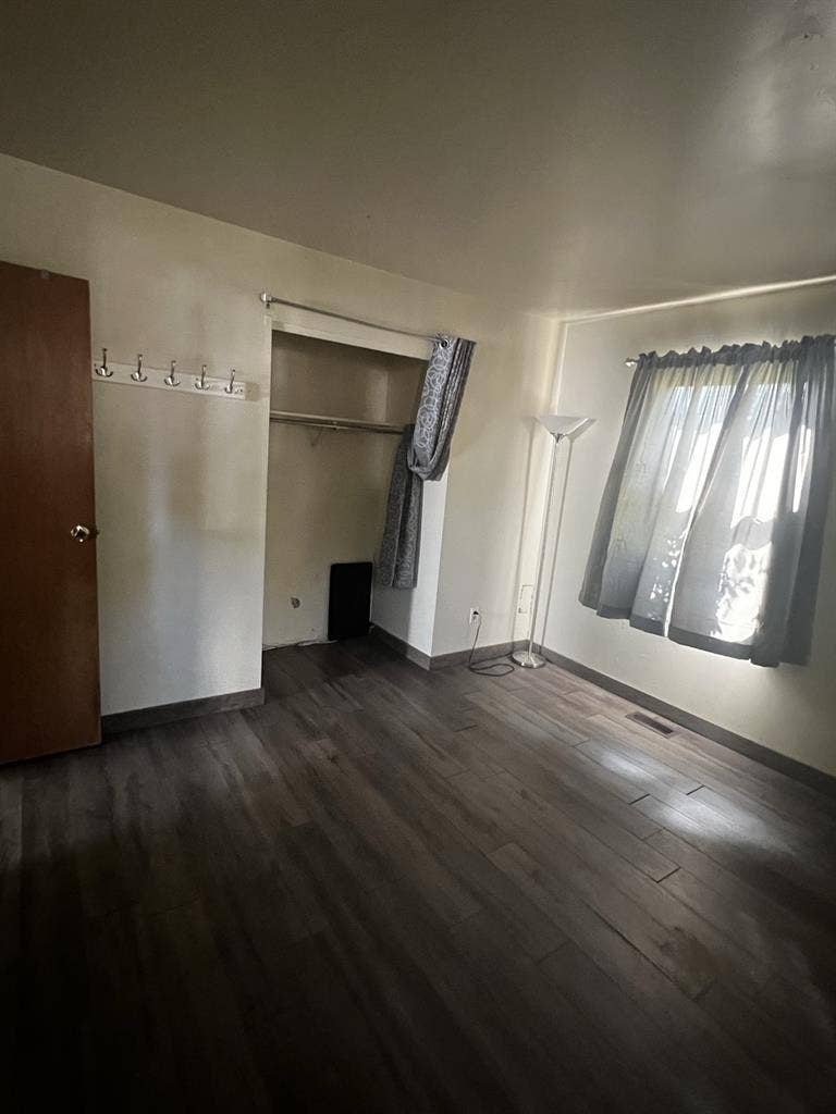 A very nice house in a low key area