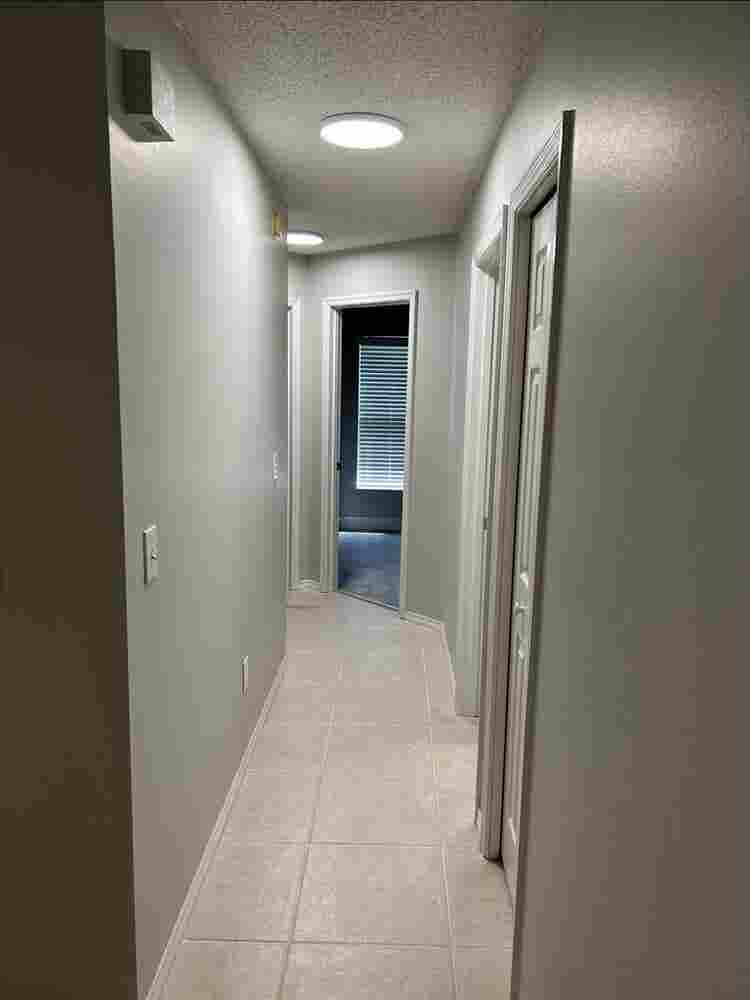 3 rooms available