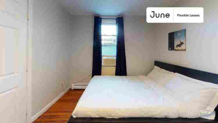 2 BR in Boston
