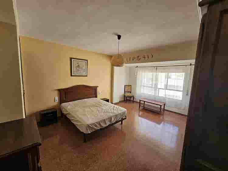 Alquila habitacion
