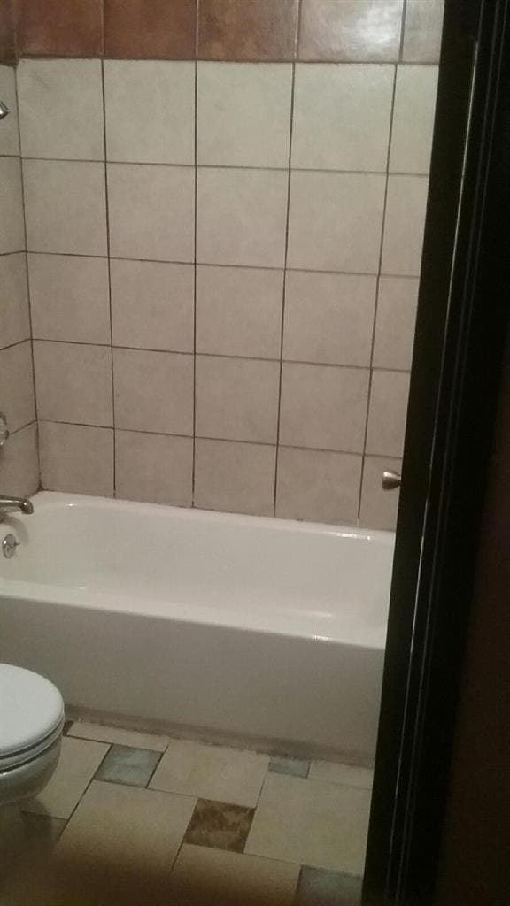 Furnishd Rm in shared condo by UNLV