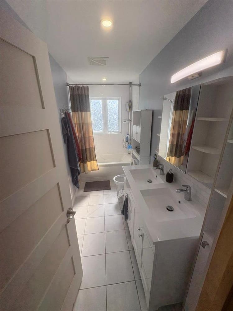Chambre à louer dans une maison