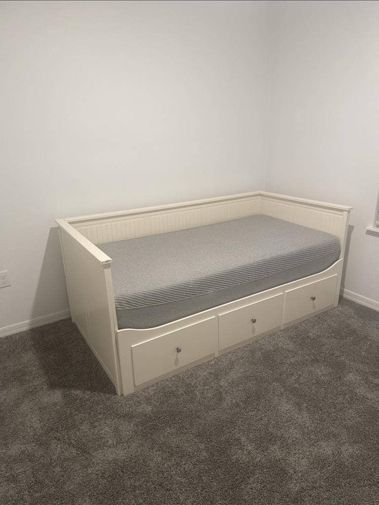 Room for rent in poinciana