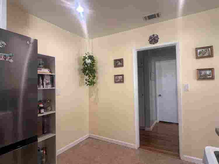 Master Bedroom in Cozy Lakewood
