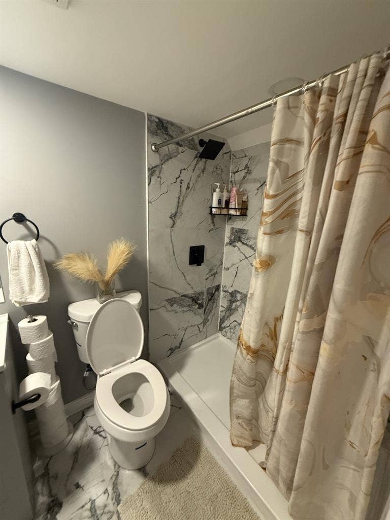 Large downstairs suite w/ bathroom