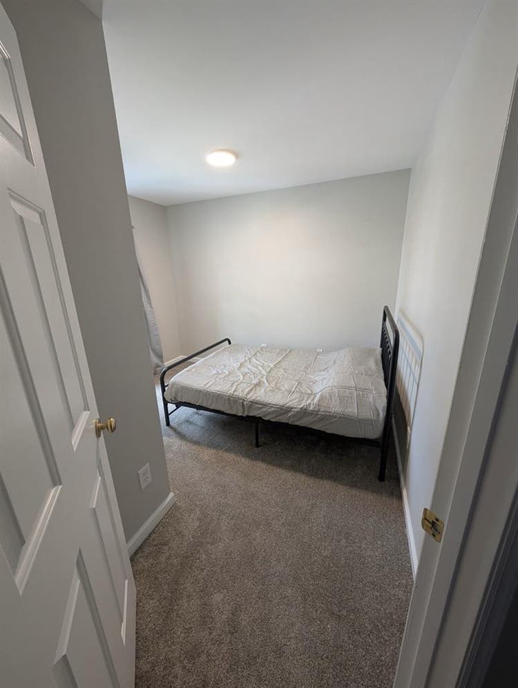 Cozy room near downtown Raleigh