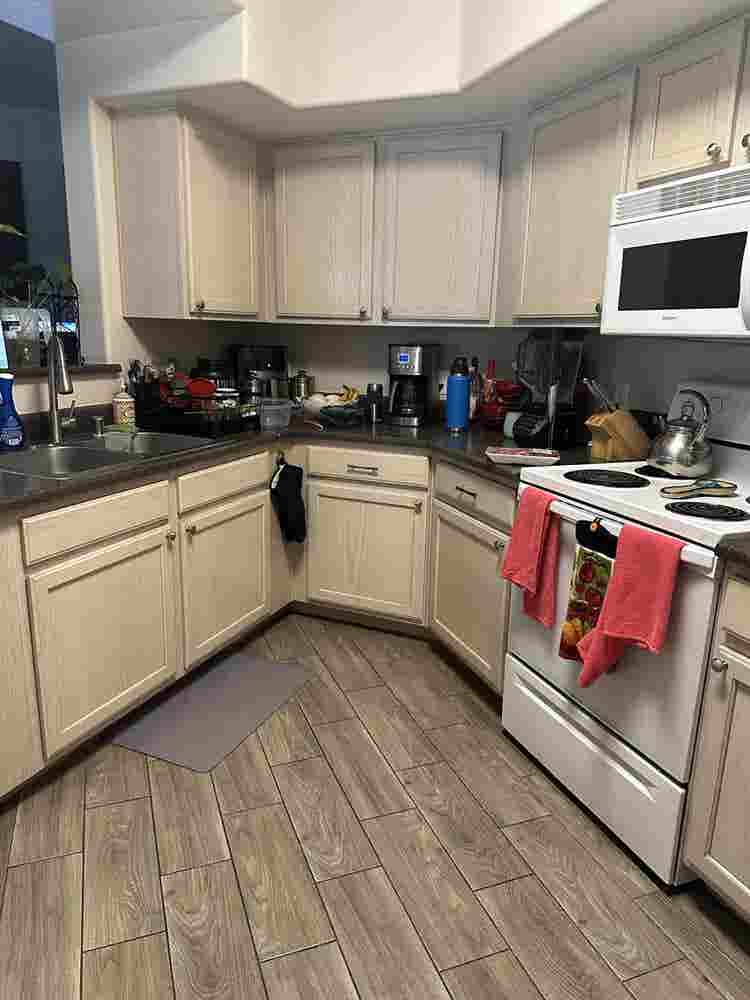CONDO FOR RENT - Take over lease
