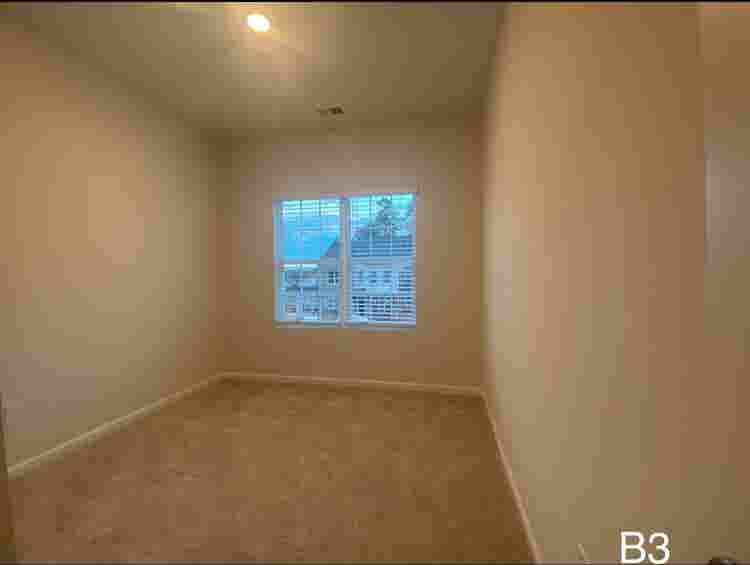 3 BR in Belmont
