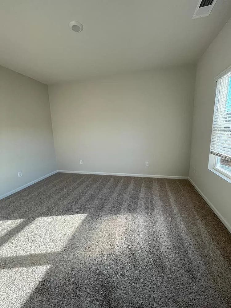 3 BR in Belmont