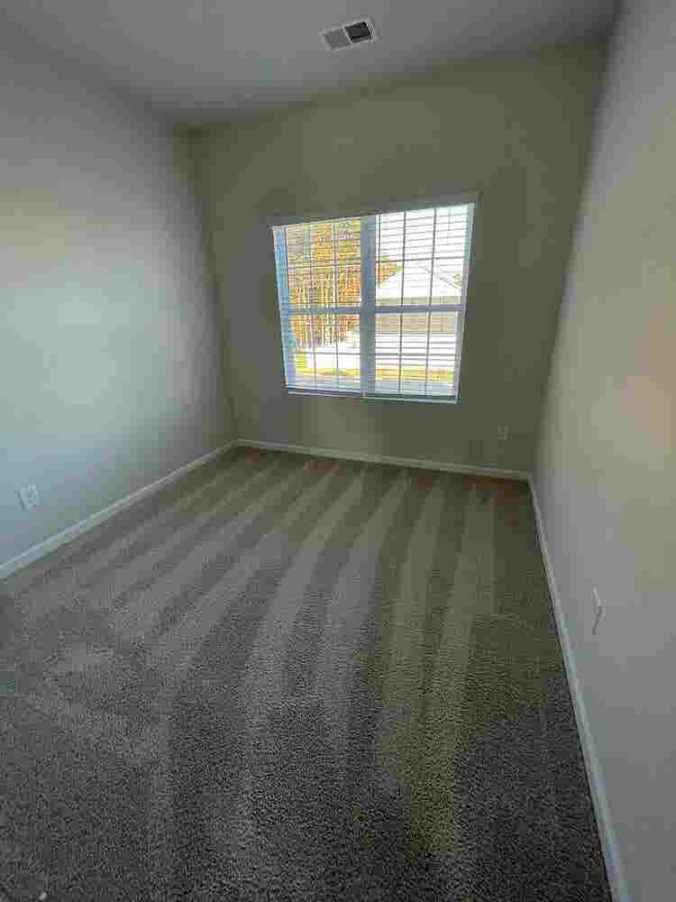 3 BR in Belmont